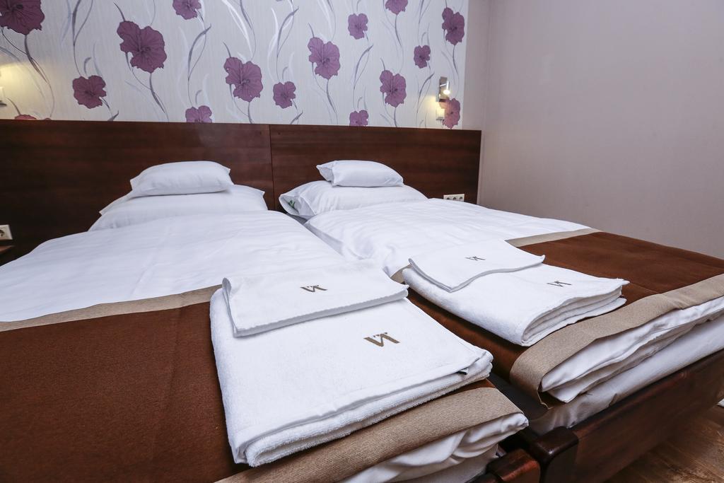 Granatalma Vendeghaz Hotel Fehérvárcsurgó Exterior foto