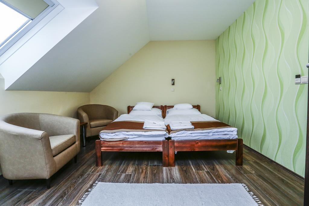 Granatalma Vendeghaz Hotel Fehérvárcsurgó Cameră foto