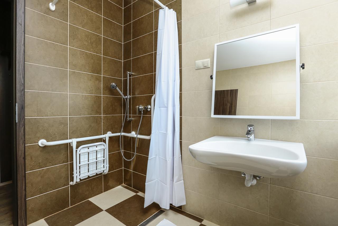 Granatalma Vendeghaz Hotel Fehérvárcsurgó Exterior foto
